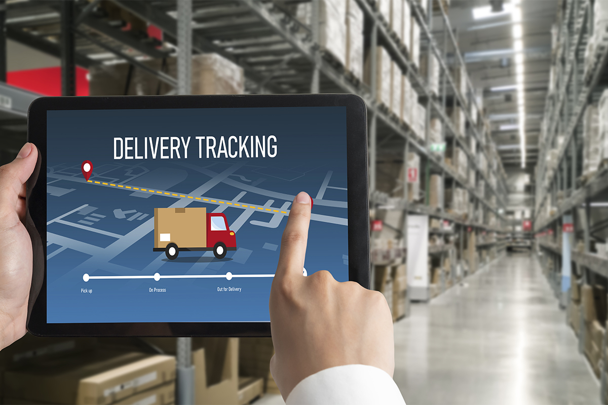 Hệ thống theo dõi giao hàng cho thương mại điện tử và kinh doanh trực tuyến hiện đại để vận chuyển và giao hàng kịp thời